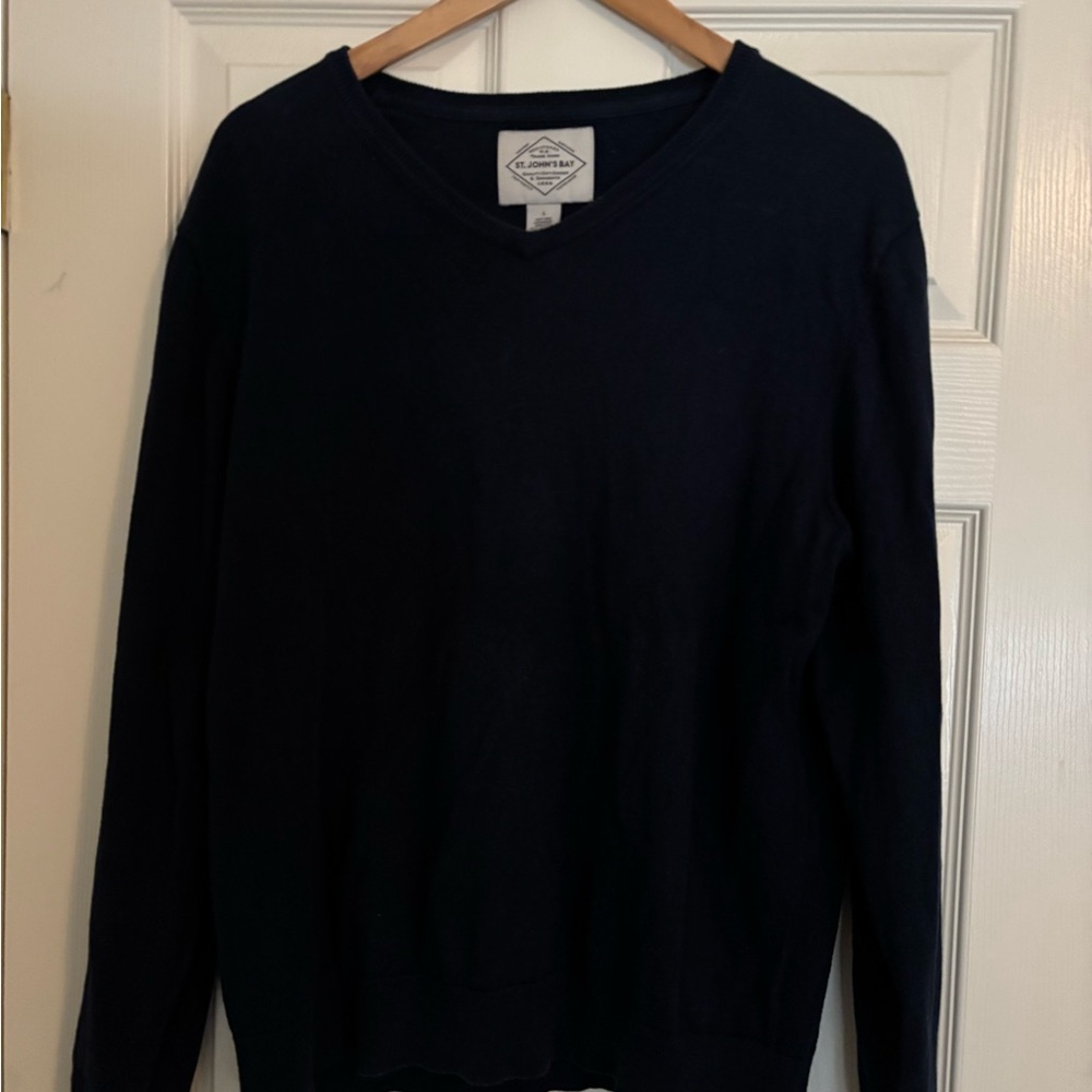 St. John's Bay Men’s Dark Navy V-Neck Sweater cotton cashmere